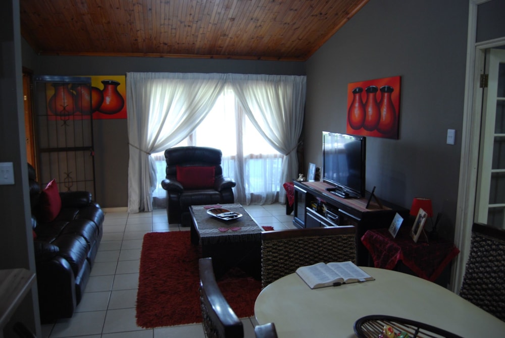 House for sale in Kingfisher Creek - 1SH1734039 House for sale in Kingfisher Creek - 1SH1734039