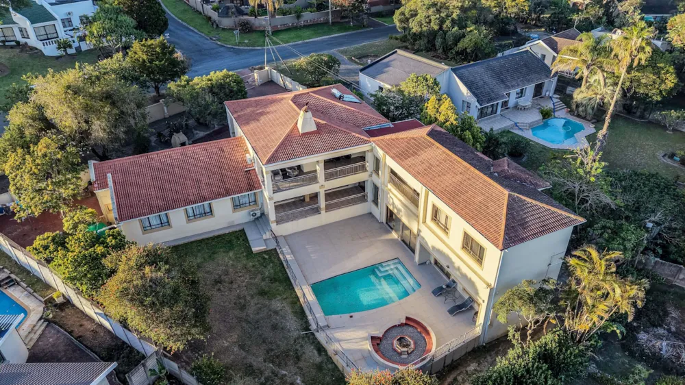 House for sale in Beacon Bay - 1EZ1730149