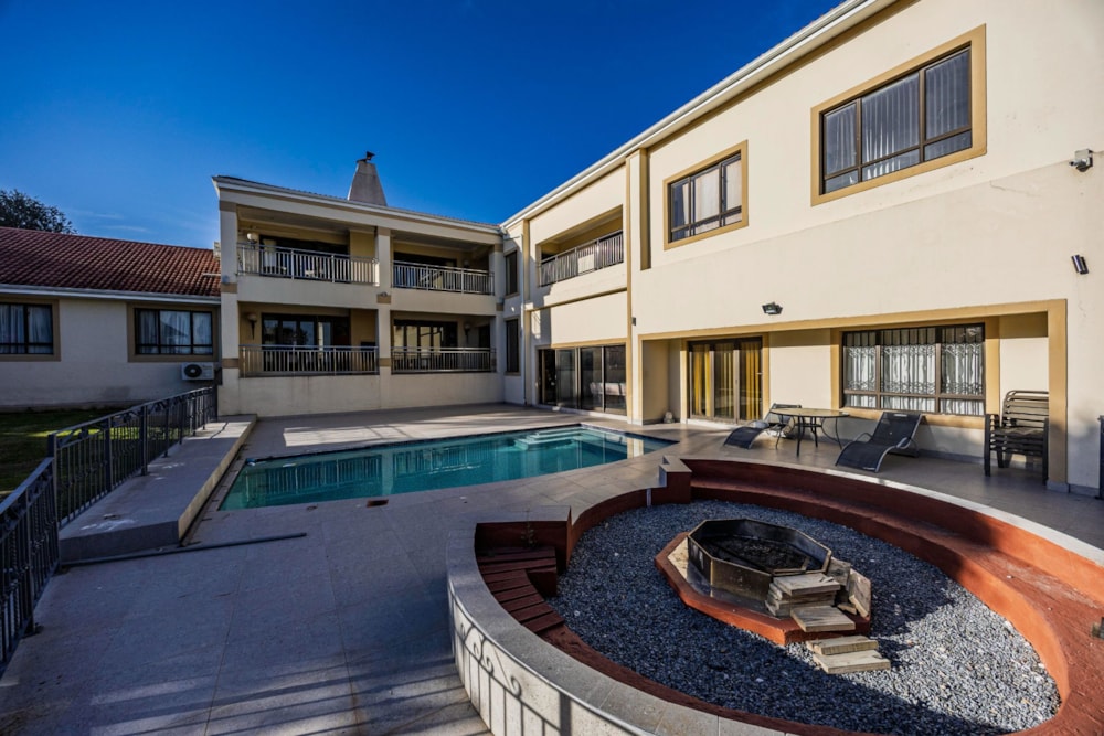 House for sale in Beacon Bay - 1EZ1730149 House for sale in Beacon Bay - 1EZ1730149