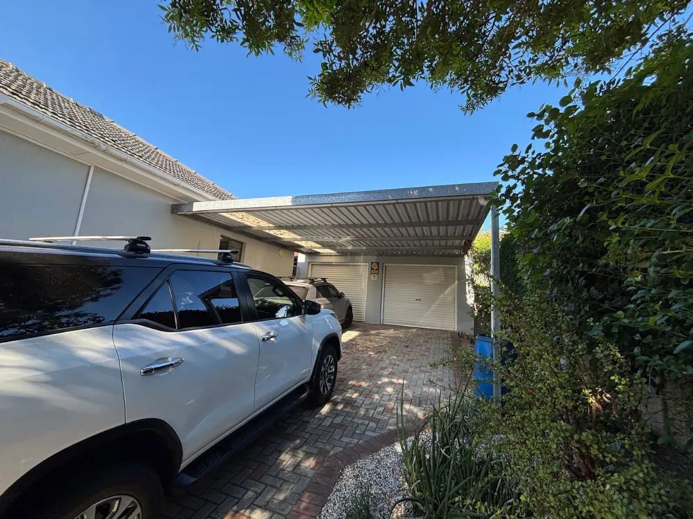 House let in Glenhurd - 1PLZ1733717 House let in Glenhurd - 1PLZ1733717
