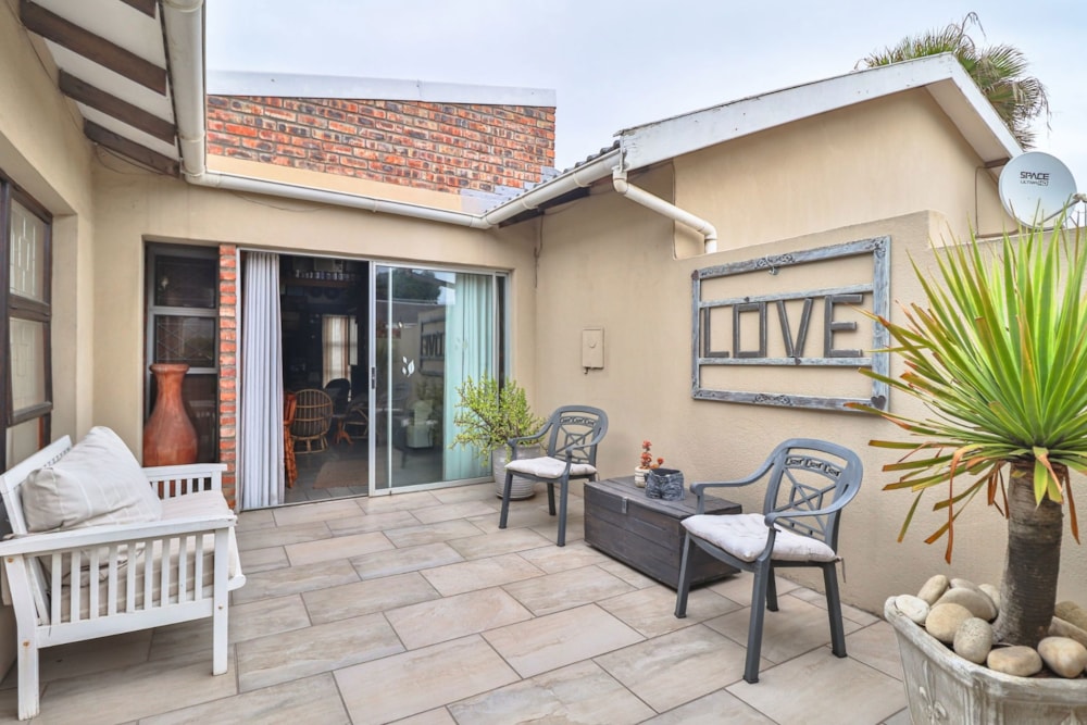 House for sale in Bluewater Bay, Port Elizabeth, Gqeberha - 1PLZ1734155