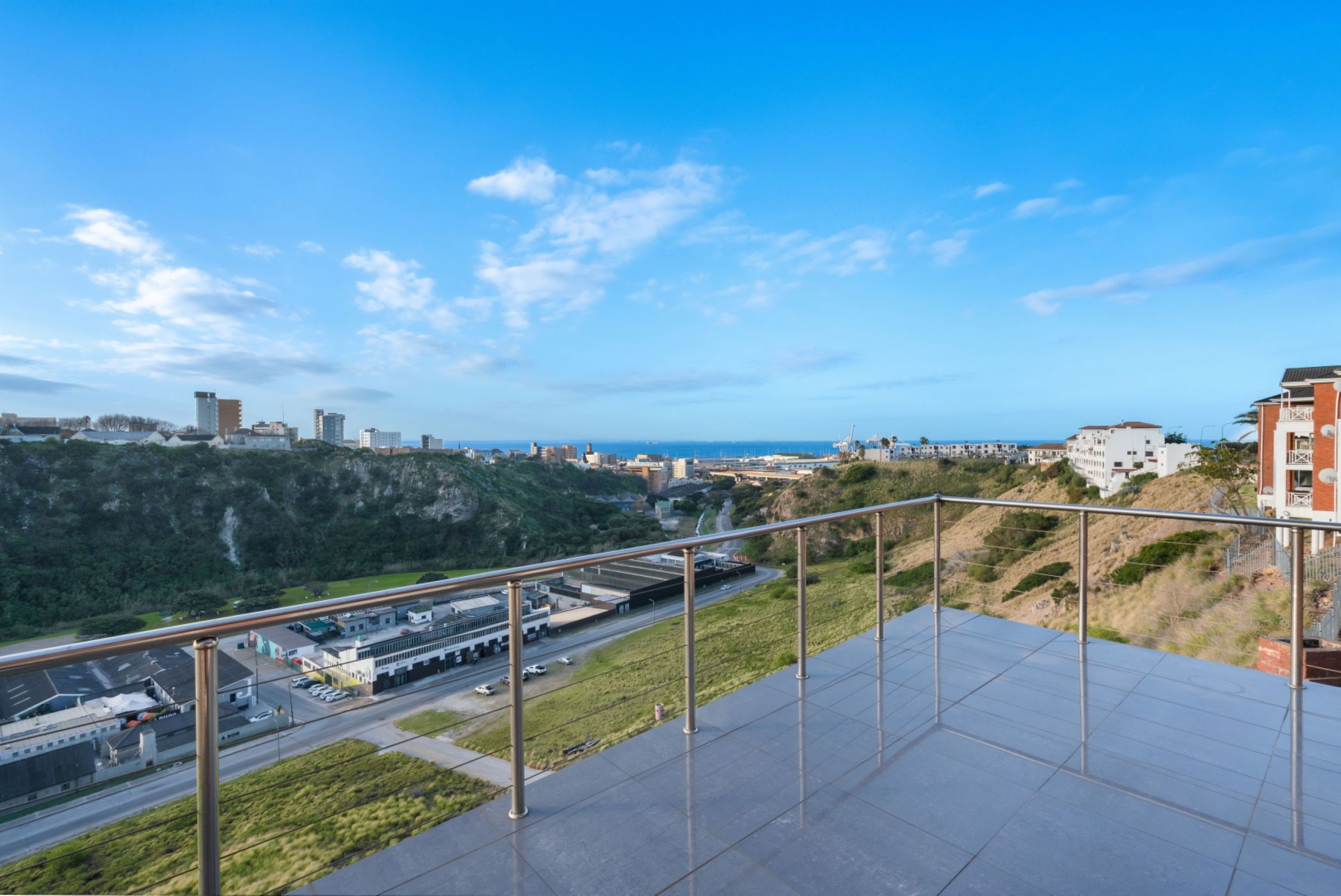 Townhouse for sale in South End - 1PLZ1724609