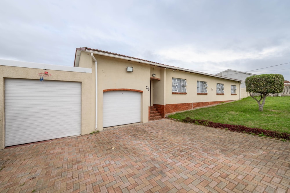 House for sale in Newton Park - 1PLZ1732829 House for sale in Newton Park - 1PLZ1732829