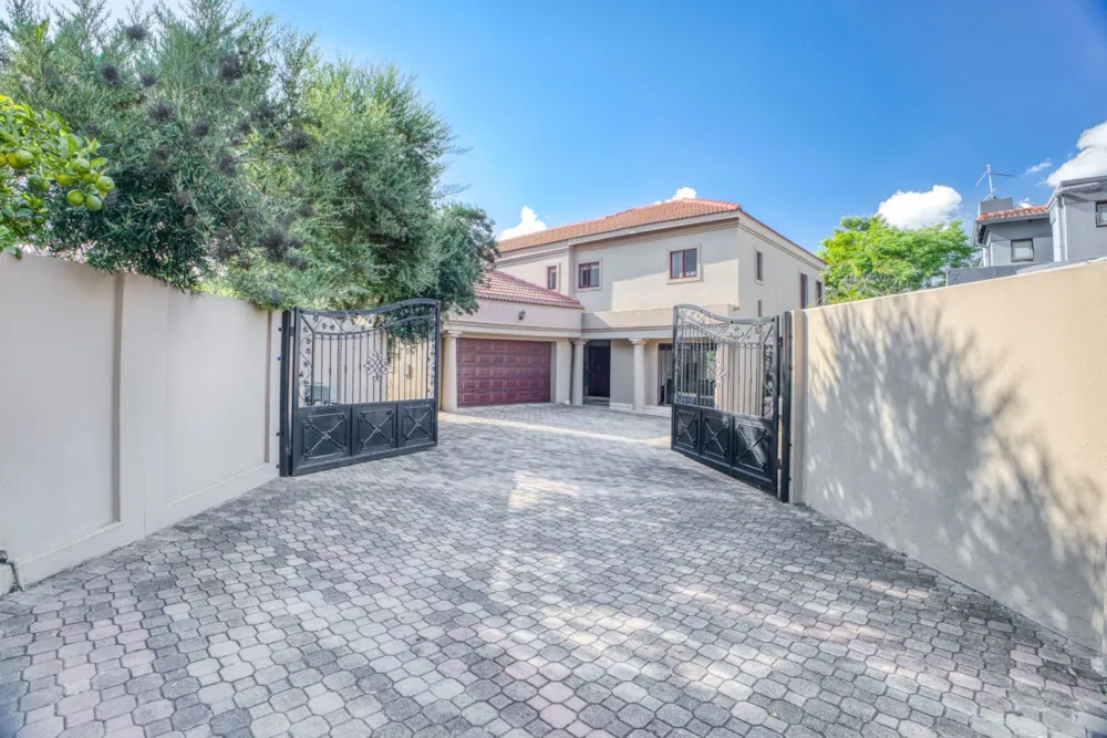 House for sale in Lonehill - FW1734618 House for sale in Lonehill - FW1734618