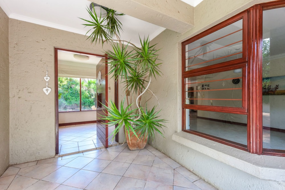 House for sale in Lonehill - FW1735159