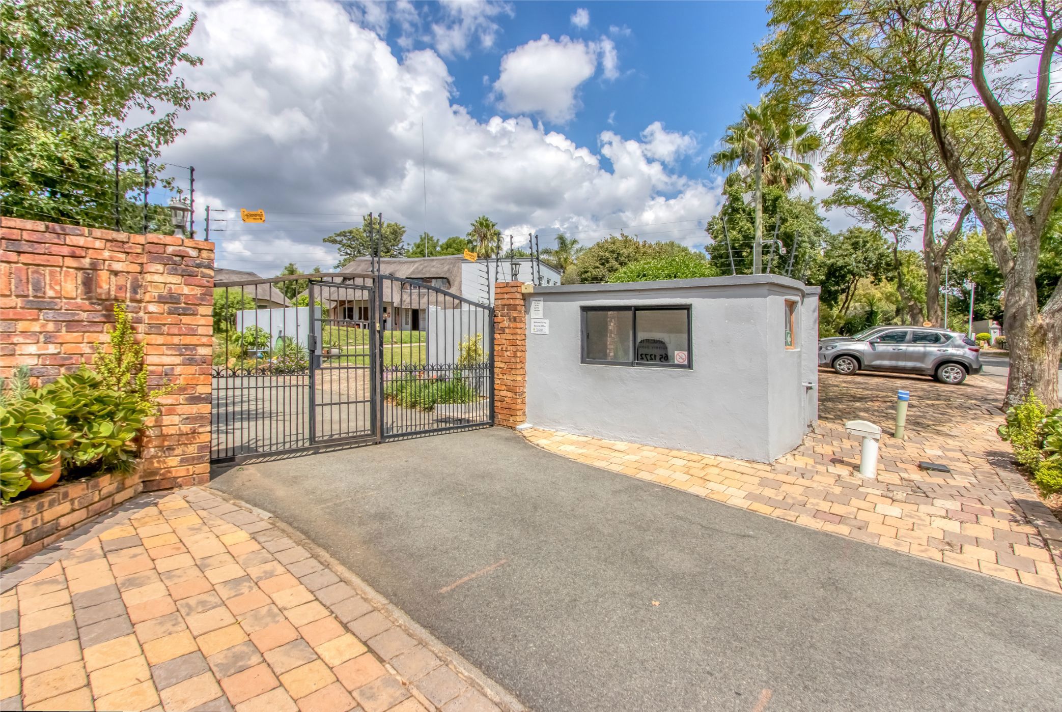 House for sale in Lonehill - FW1729390