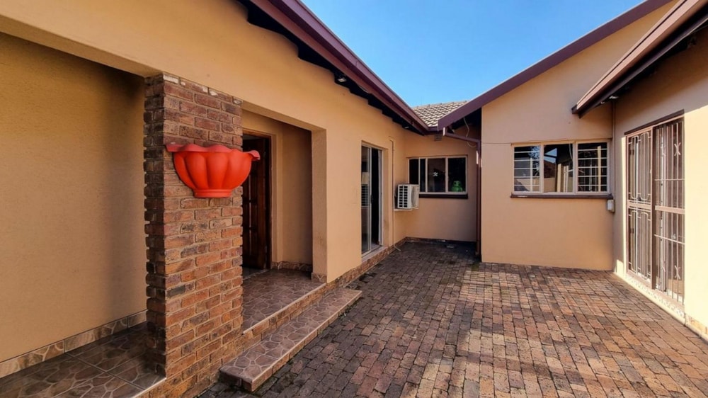 House for sale in Aerorand - 1MD1733108 House for sale in Aerorand - 1MD1733108