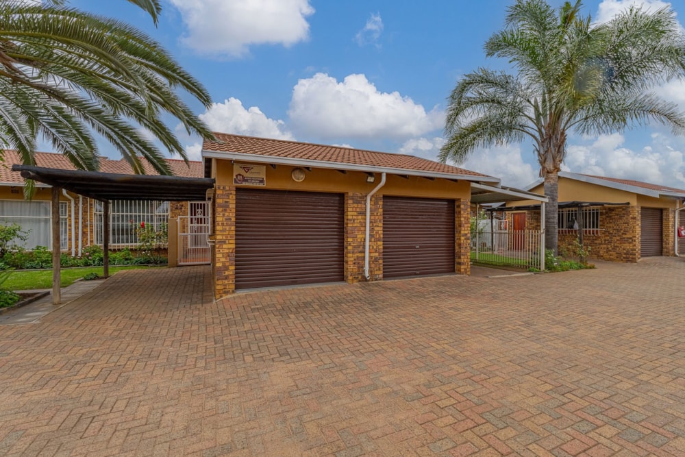 Townhouse for sale in Sunward Park - BOK1729516 Townhouse for sale in Sunward Park - BOK1729516
