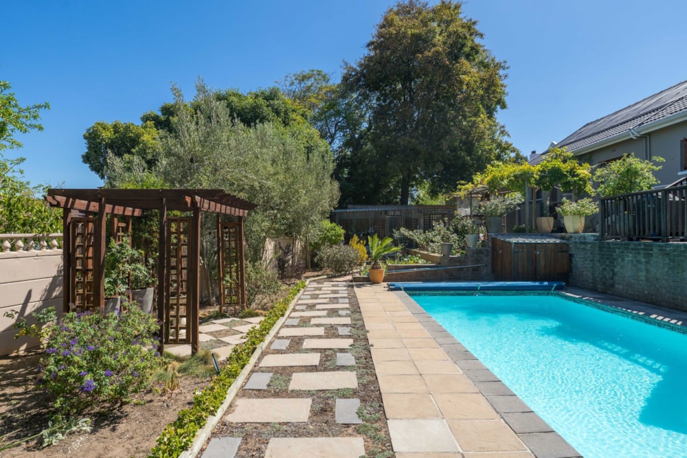 House for sale in Die Wingerd, Somerset West - SW1734022