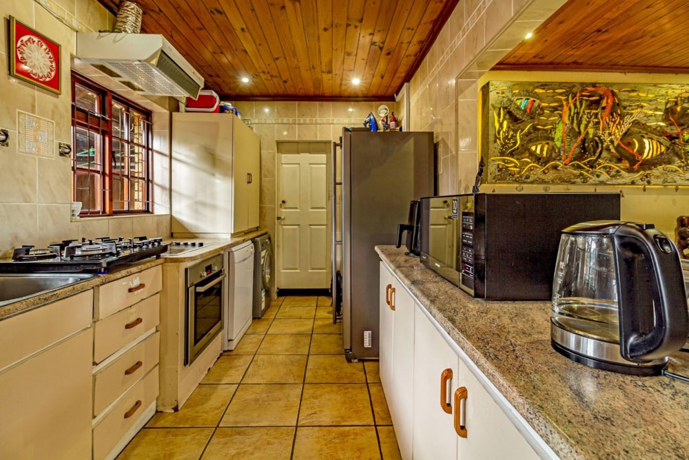 House for sale in Gordons Bay - SW1735267