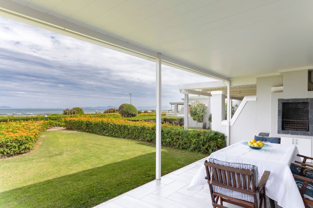 Beach bungalow for sale in Greenways - SW1733671 Beach bungalow for sale in Greenways - SW1733671