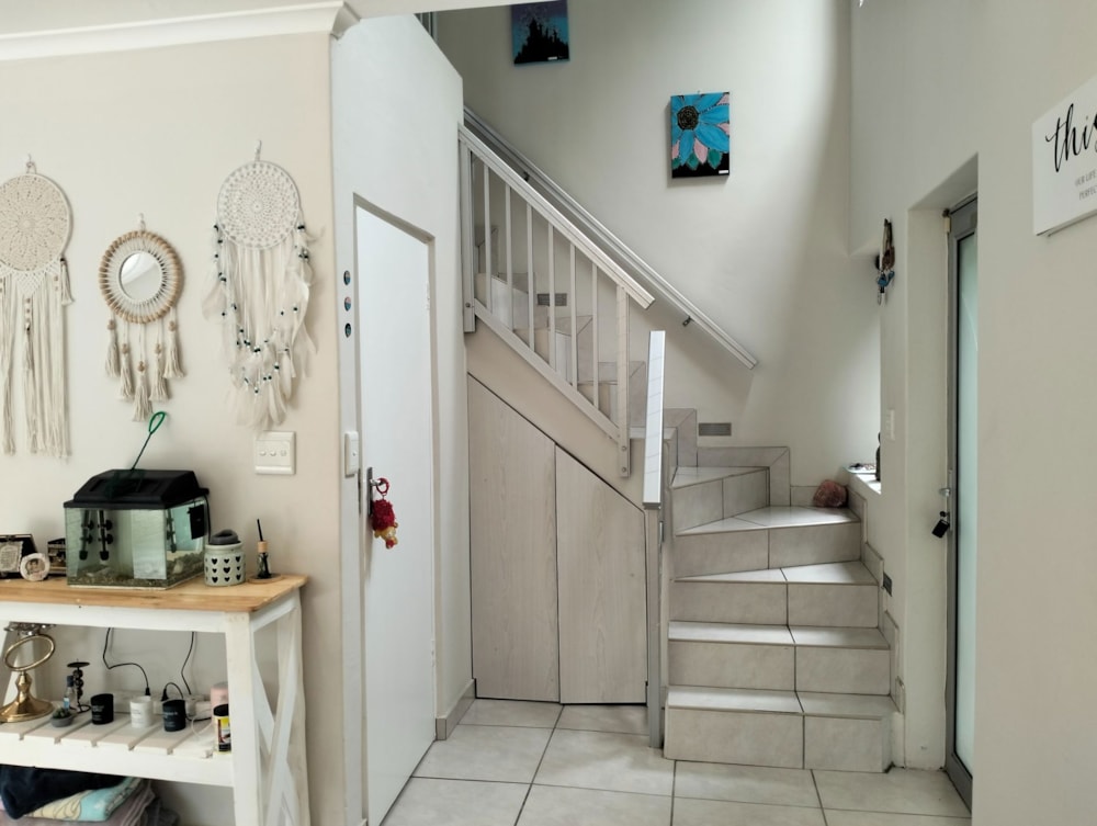 House to rent in The Meadows, Hout Bay - HYL1733342 House to rent in The Meadows, Hout Bay - HYL1733342