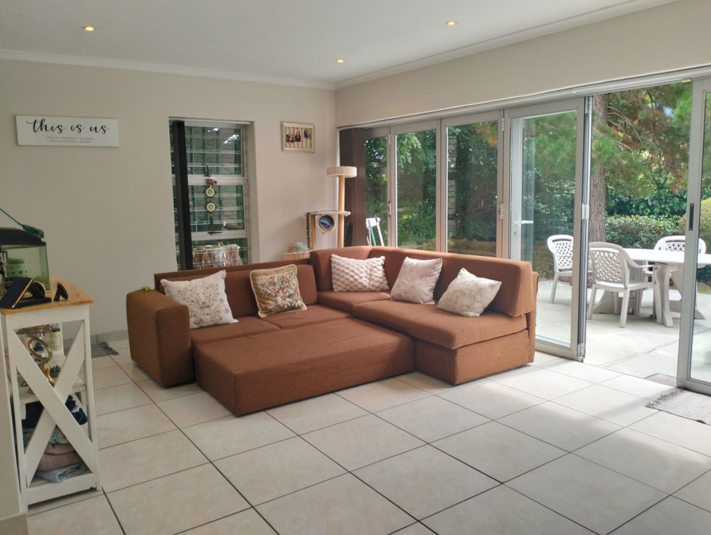 House to rent in The Meadows, Hout Bay - HYL1733342 House to rent in The Meadows, Hout Bay - HYL1733342