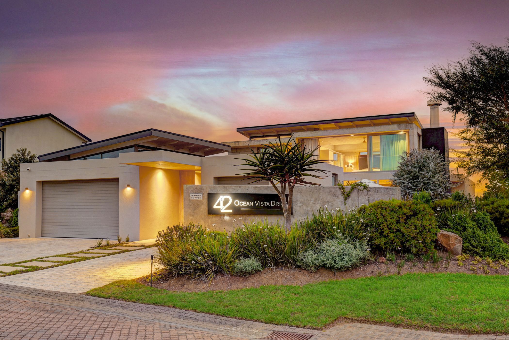 House for sale in Oubaai - GEO1733758