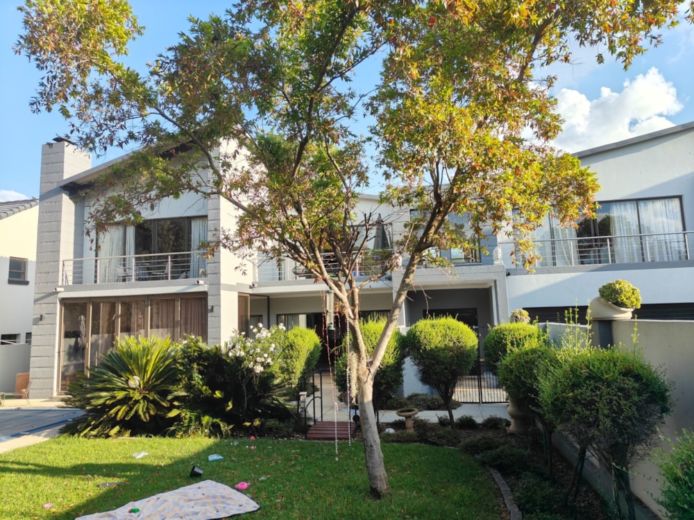 House for sale in Midstream Estate - CN1734408