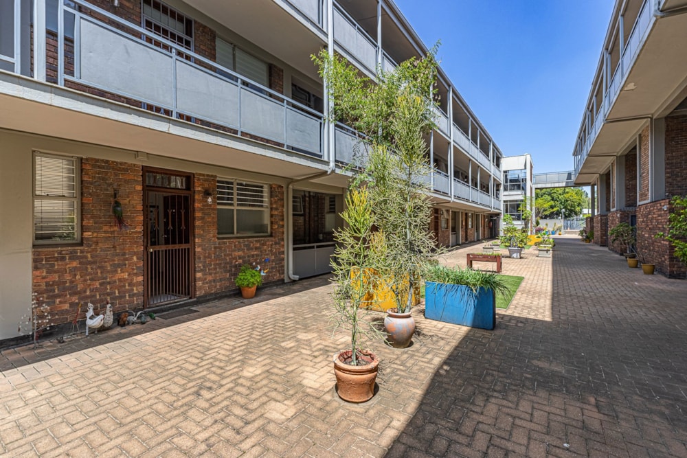 Apartment for sale in Bordeaux  - HP1733514