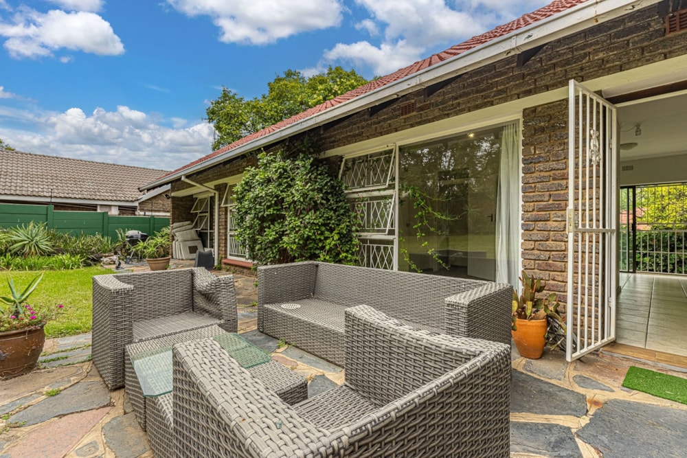 House for sale in Bordeaux  - HP1732647