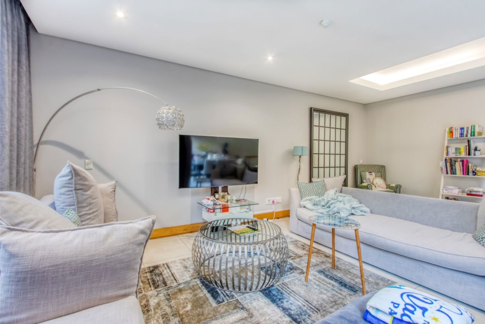 Apartment for sale in Melrose Arch - HP1734833