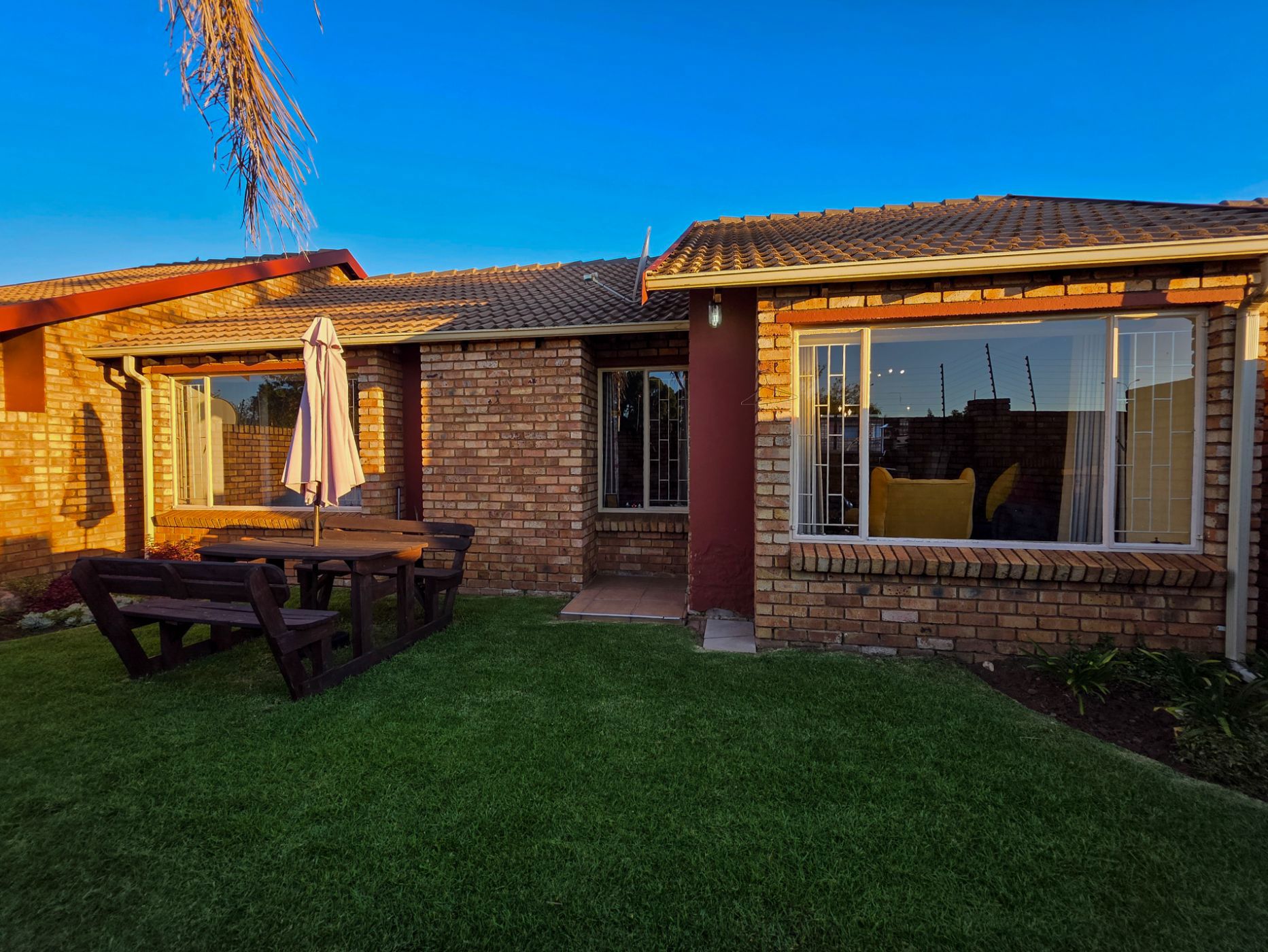 Townhouse for sale in Dalpark Ext 1 - 1BJ1734547