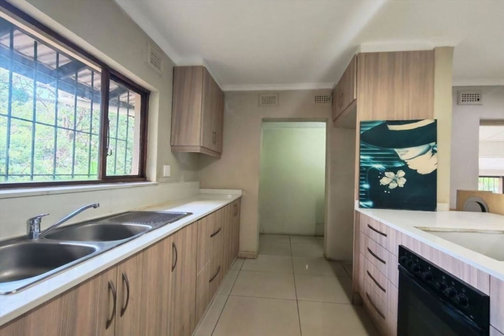 House for sale in Amanzimtoti - 1WB1734273 House for sale in Amanzimtoti - 1WB1734273