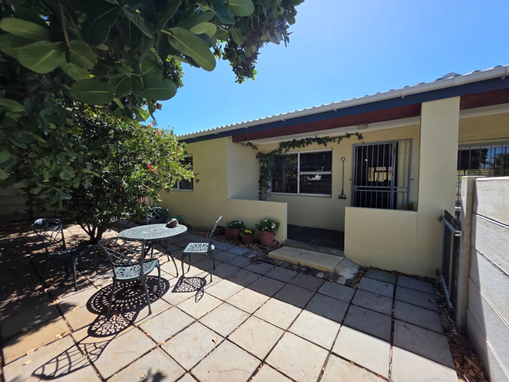 House for sale in Kleinmond - KN1733771