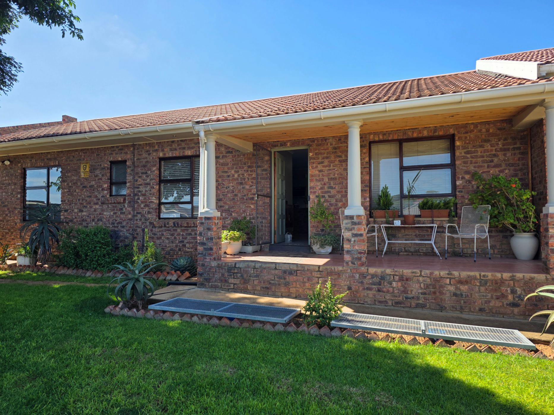 House for sale in Strelitzia Park - 1UK1735088