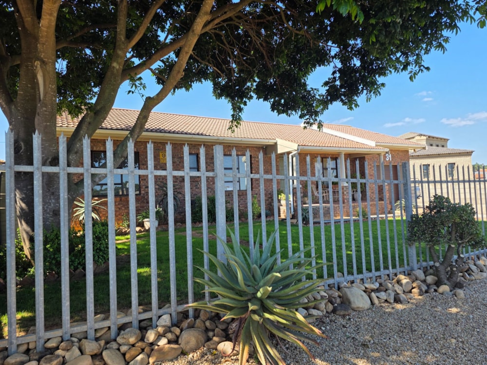 House for sale in Strelitzia Park - 1UK1735088