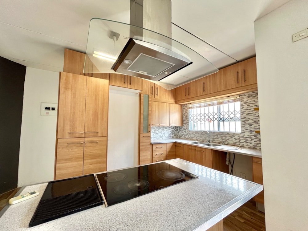 Townhouse for sale in Bendor Park - 1PS1735498