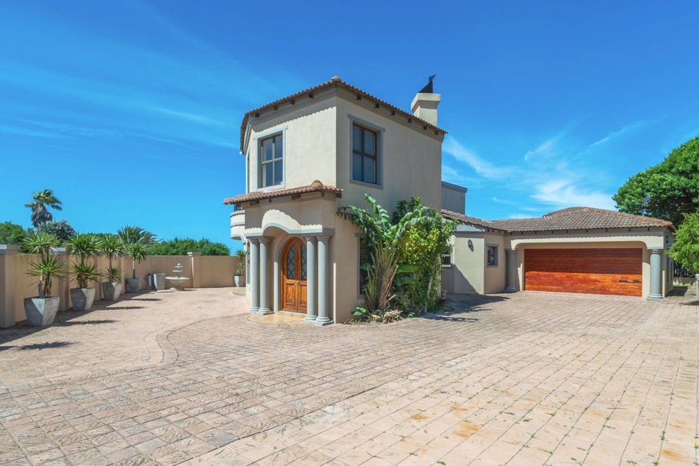 House for sale in St Francis on Sea - 1SA1732373