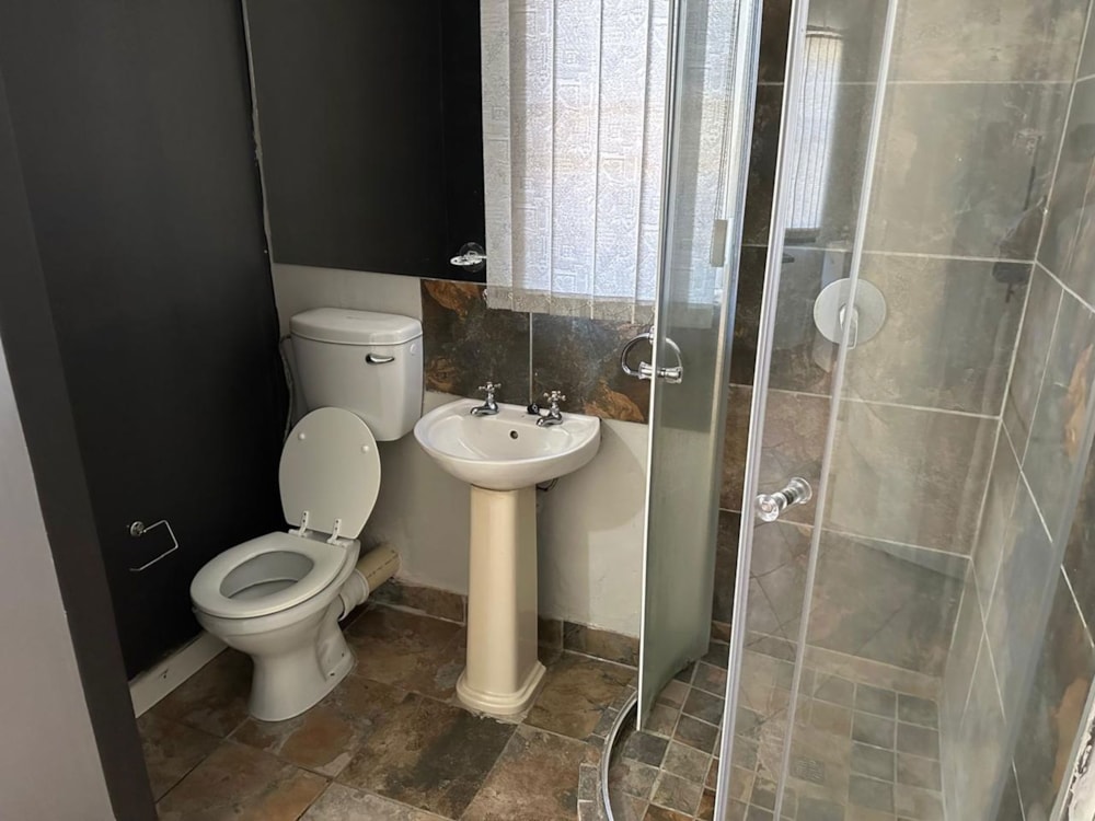 Townhouse to rent in Hospitaalpark - 1BX1732275