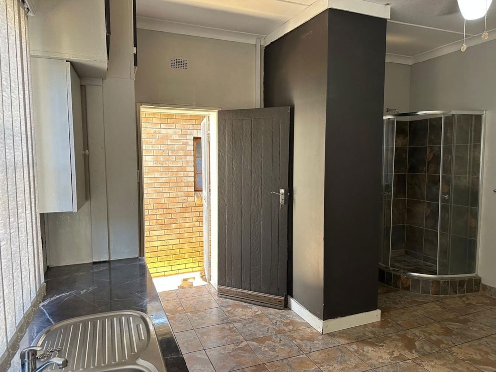 Townhouse to rent in Hospitaalpark - 1BX1732275