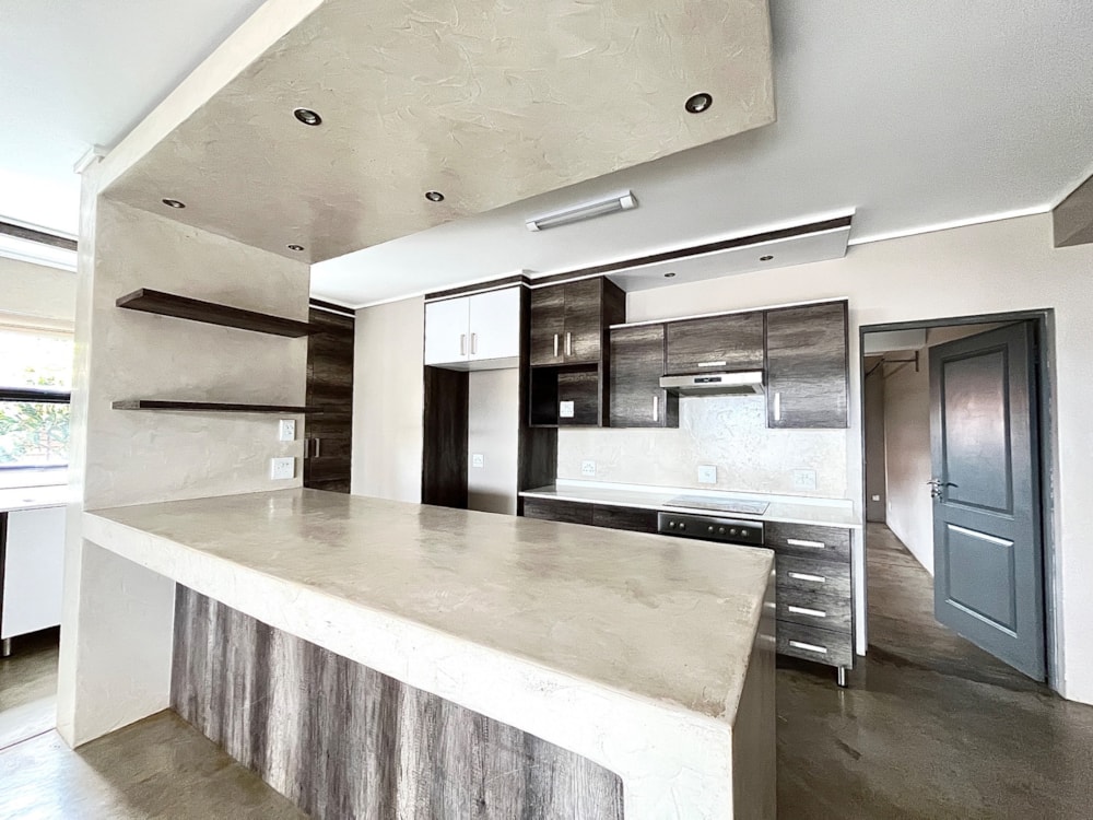 Townhouse for sale in Bendor Park - 1PS1734062