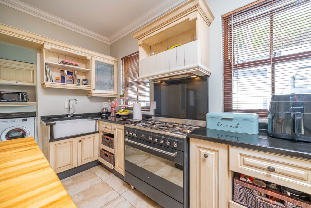 House for sale in Pinehaven - 1KR1735366