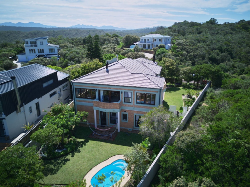 House for sale in Cola Beach - 1SH1734280