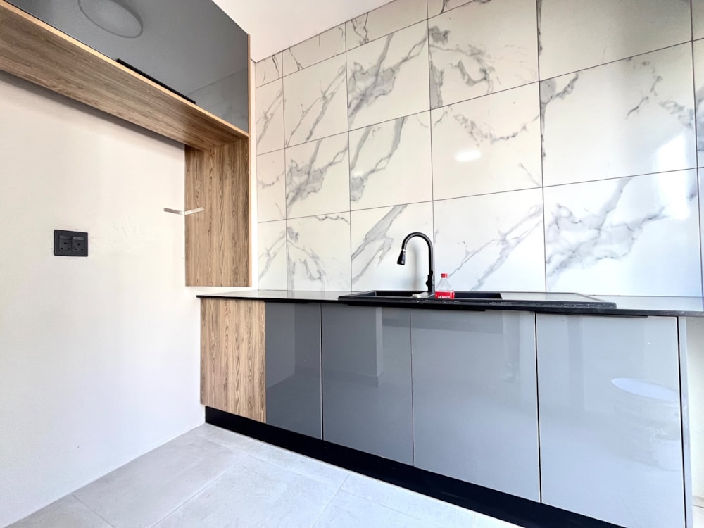 Single-storey house for sale in Bendor Park - 1PS1734826