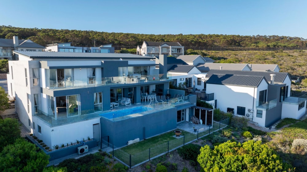 Golf estate house for sale in Pinnacle Point Golf Estate - 1MB1734074