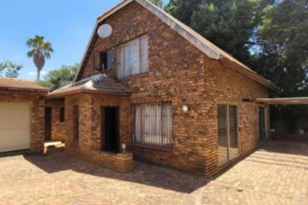 House for sale in Birch Acres - KTP1732903