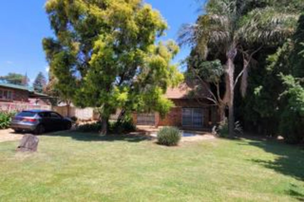 House for sale in Birch Acres - KTP1732903