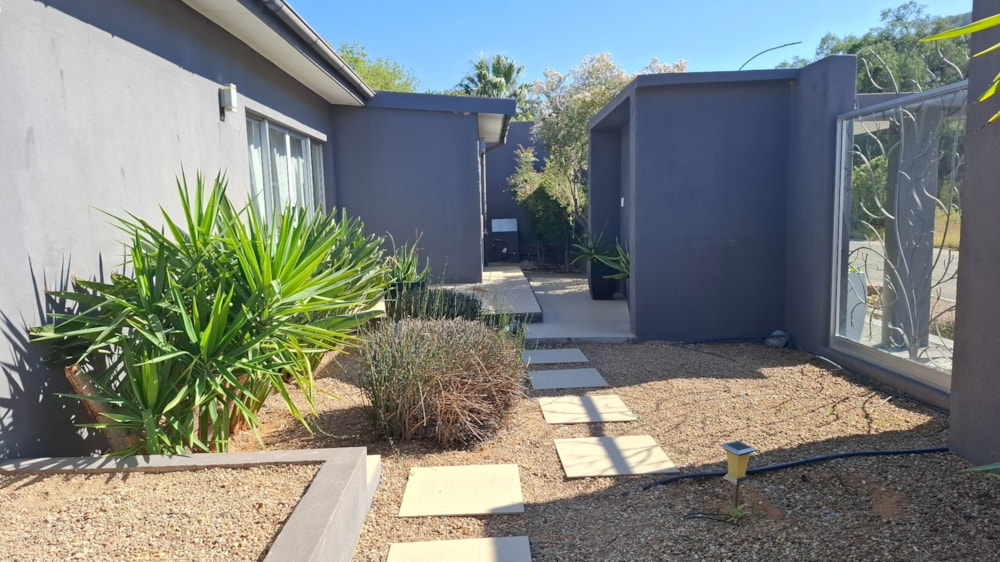 House to rent in Springbok - 1NA1733965