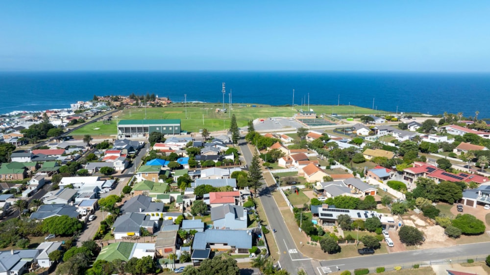 House for sale in Mossel Bay Central - 1MB1734572