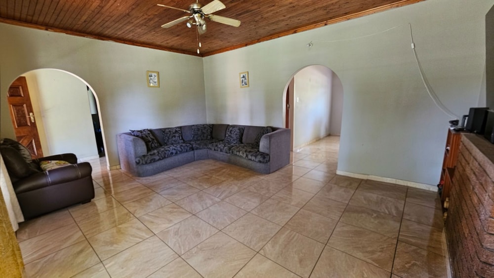 House to rent in Lydenburg (Mashishing) - 1LY1733384