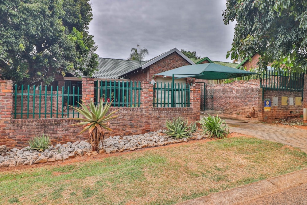 House for sale in Kingsview - 1WR1732289