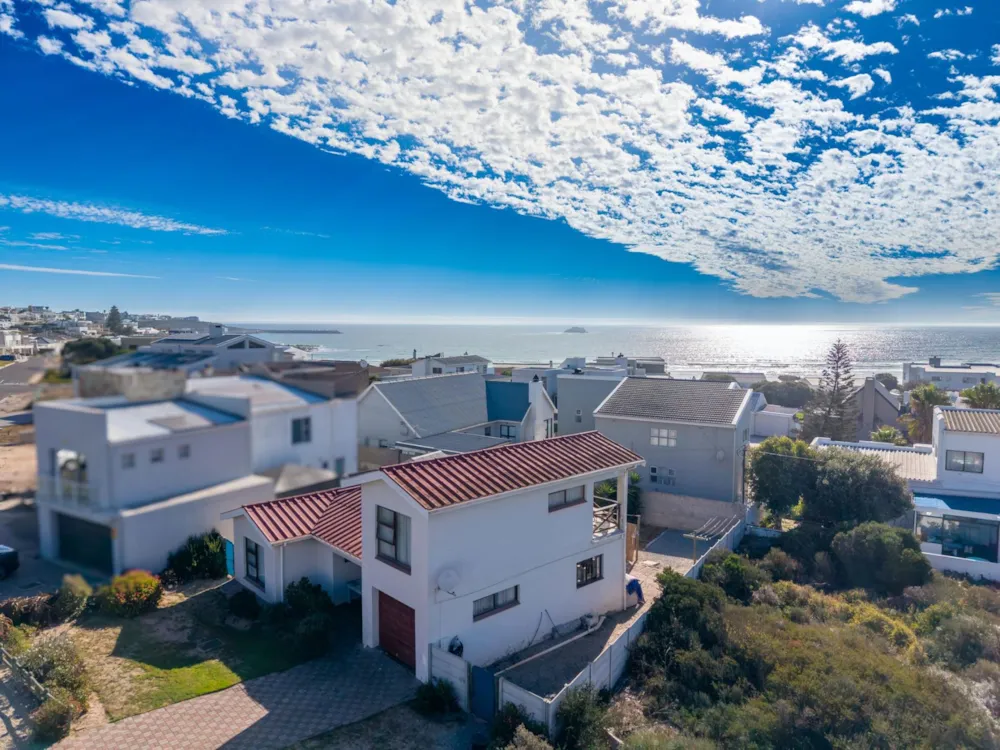 House sold in Yzerfontein - LA1734389 House sold in Yzerfontein - LA1734389