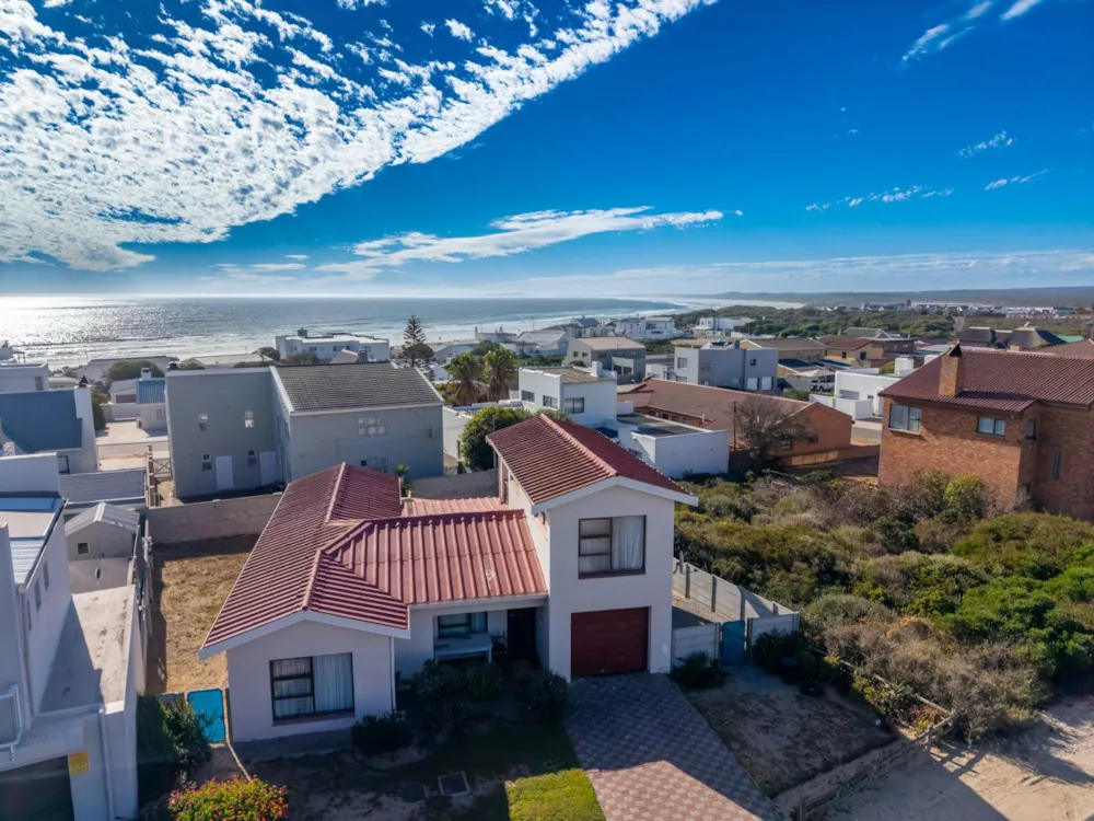 House sold in Yzerfontein - LA1734389 House sold in Yzerfontein - LA1734389