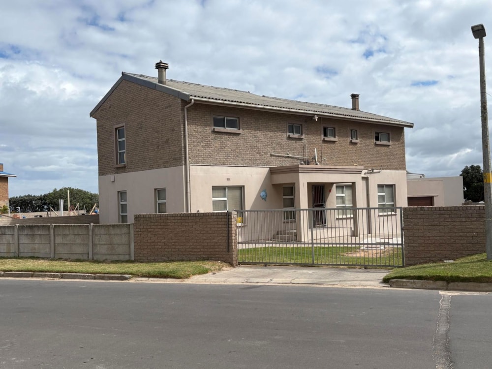 House to rent in Yzerfontein - LA1732616 House to rent in Yzerfontein - LA1732616