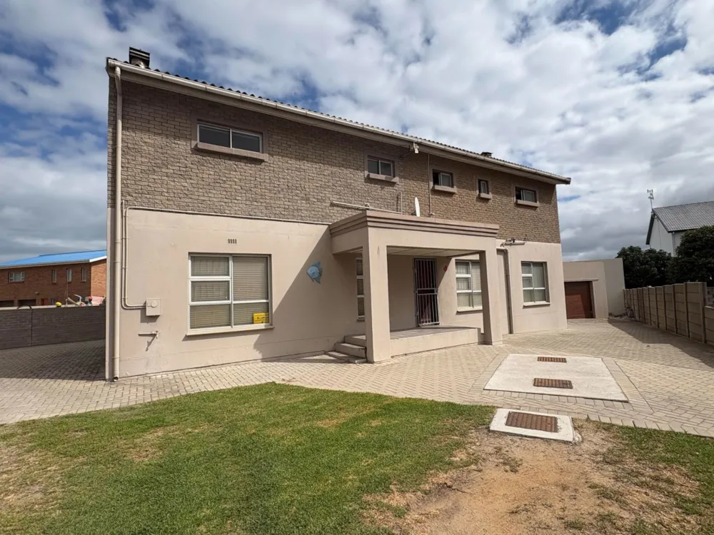 House let in Yzerfontein - LA1732616 House let in Yzerfontein - LA1732616