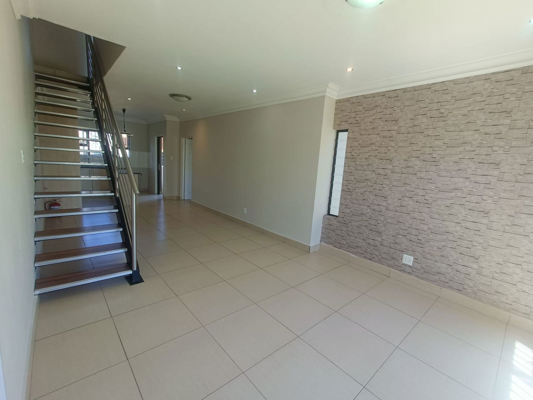 Townhouse for sale in Shellyvale - 1BX1714888