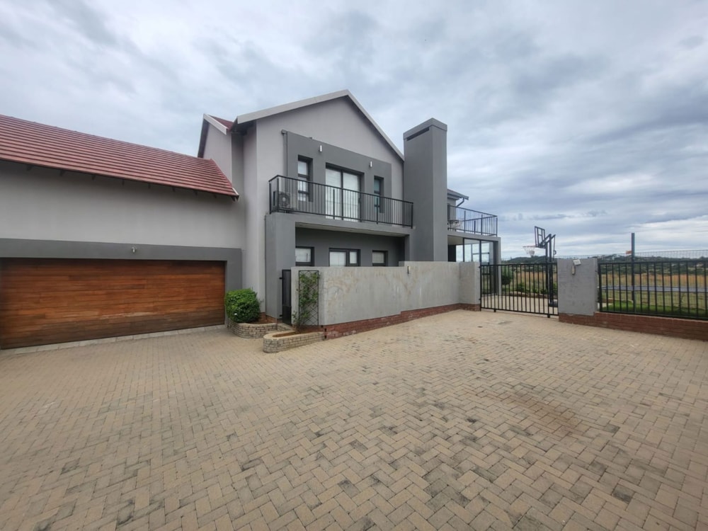 Townhouse for sale in Wild Olive Estate - 1BX1707096