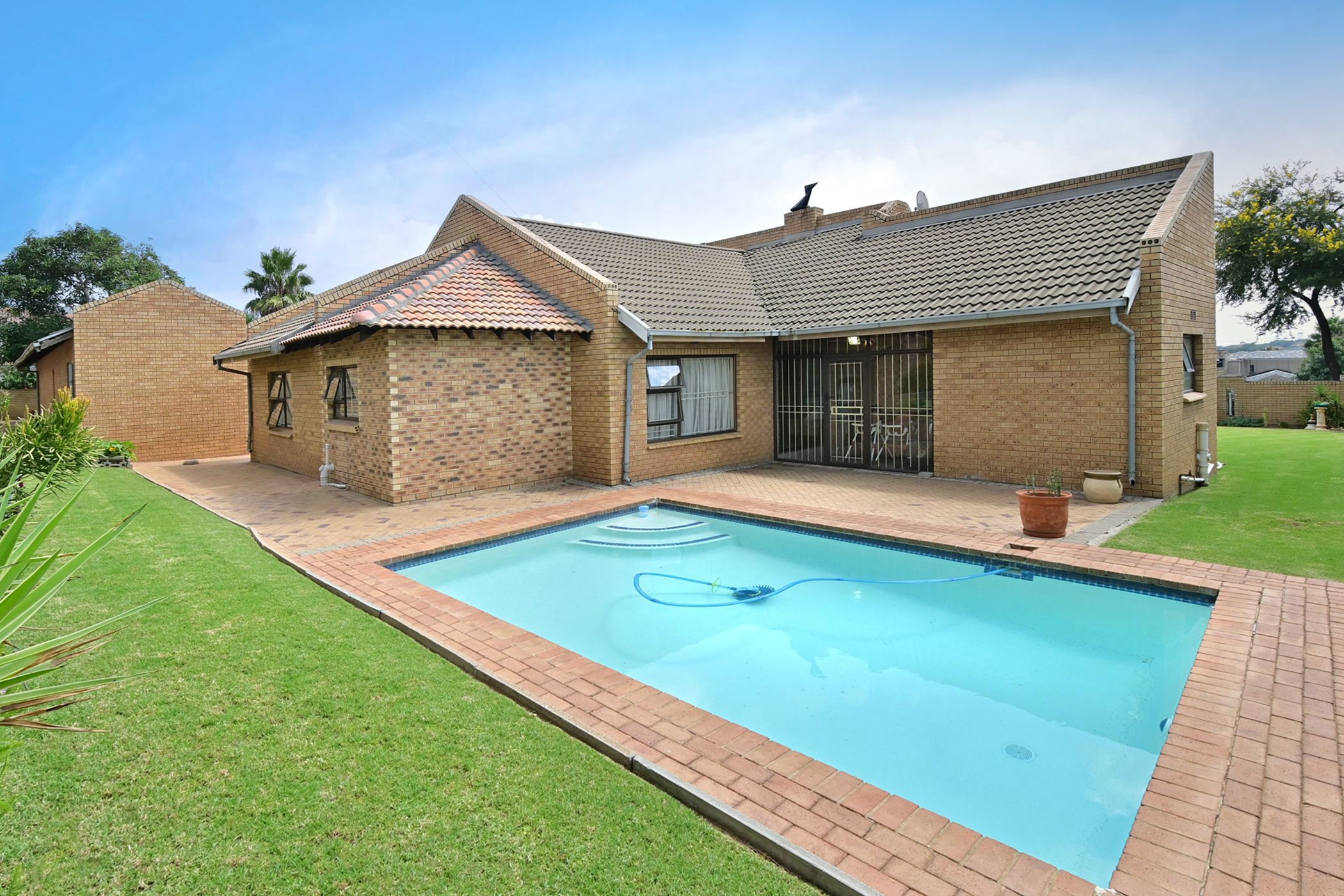 House for sale in Country View, Midrand - MR1732219