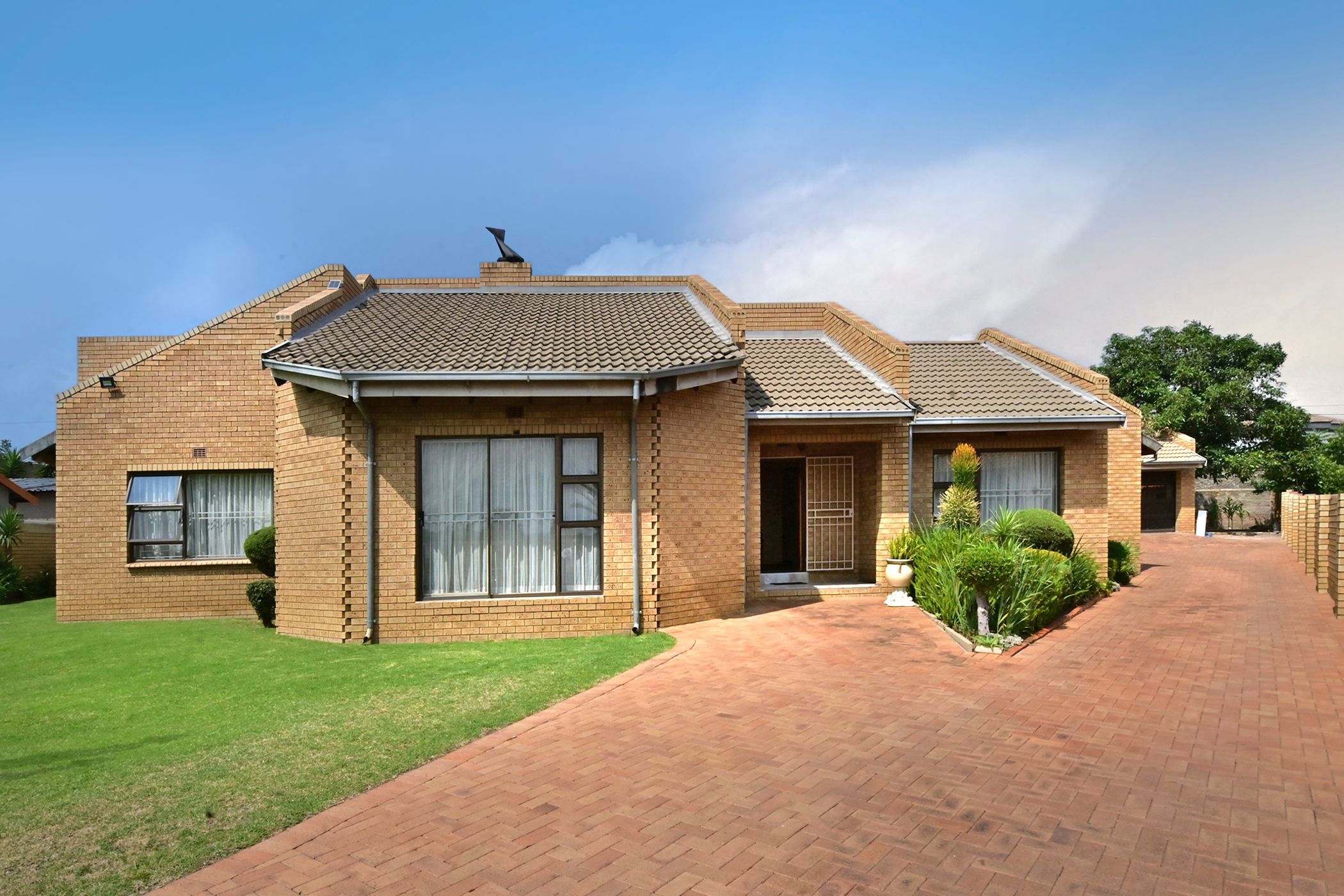 House for sale in Country View, Midrand - MR1751273